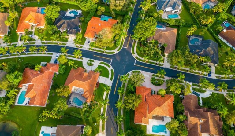 Commission lawsuit plaintiff Sitzer launches flat fee real estate startup