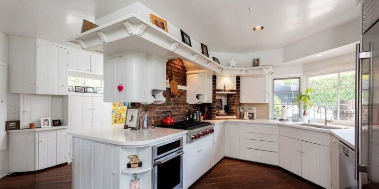Take a Look Inside the LA Home Elon Musk Is Foreclosing on