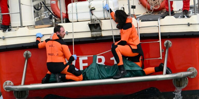 4 Mike Lynch Yacht Victims Trapped in Air Bubbles Before Suffocating: Report