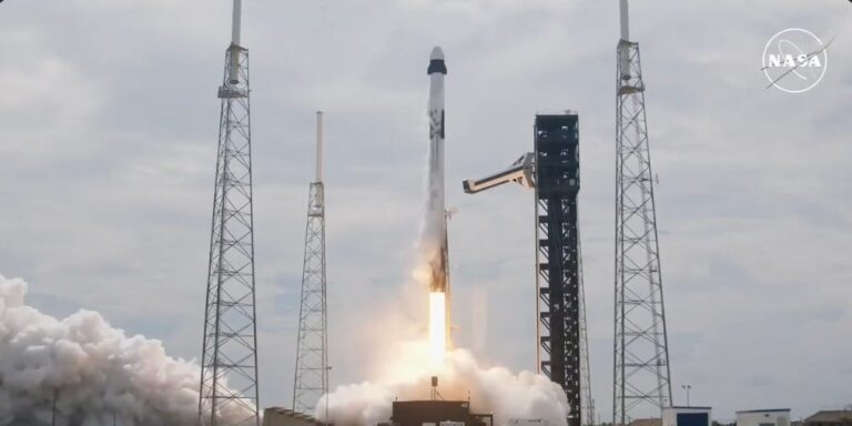 SpaceX Launches Half-Empty Spaceship for Boeing’s Astronaut Crew