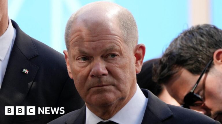 Scholz urges ‘firewall’ to keep out far right