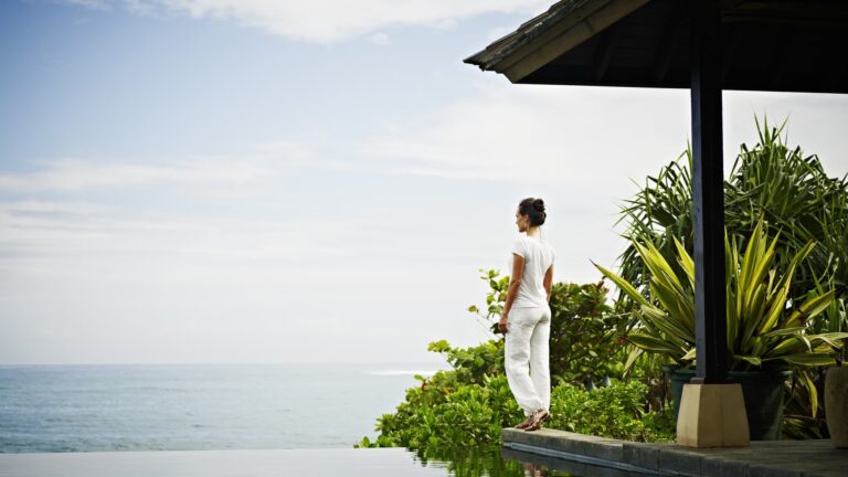 You need over $100,000 a year to retire comfortably in 3 U.S. states