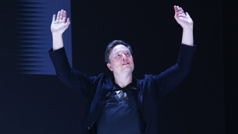 Tesla shares surge as analysts react to Q3 earnings, Musk predictions