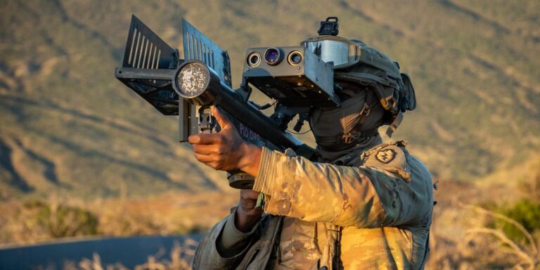 US Soldiers See Need to Fight, Hide in Electromagnetic Spectrum