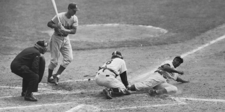 History of Yankees and Dodgers’ World Series Games: Photos
