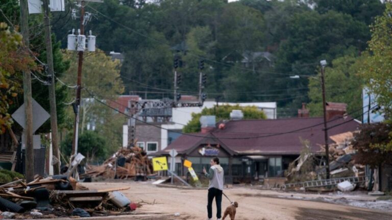 Helene Death Toll Surpasses 100; Communities Face Tough Bebuild