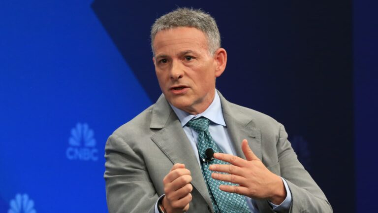Greenlight Capital’s Einhorn again argues that markets are ‘broken’
