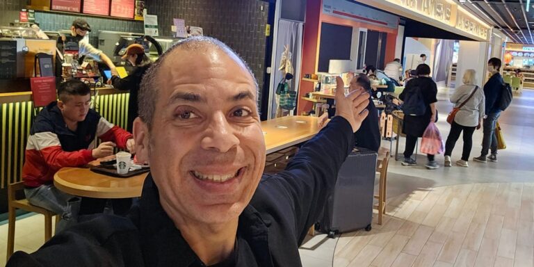 Meet the Man Who’s Visited Nearly 20,000 Starbucks Stores