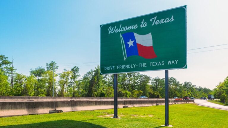 Texas Broker Latest to File Suit Over NAR’s Divisive 3-Way Agreement