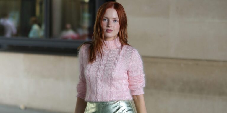 How Ellie Bamber Got Kate Moss’s Look — Without Crash Dieting