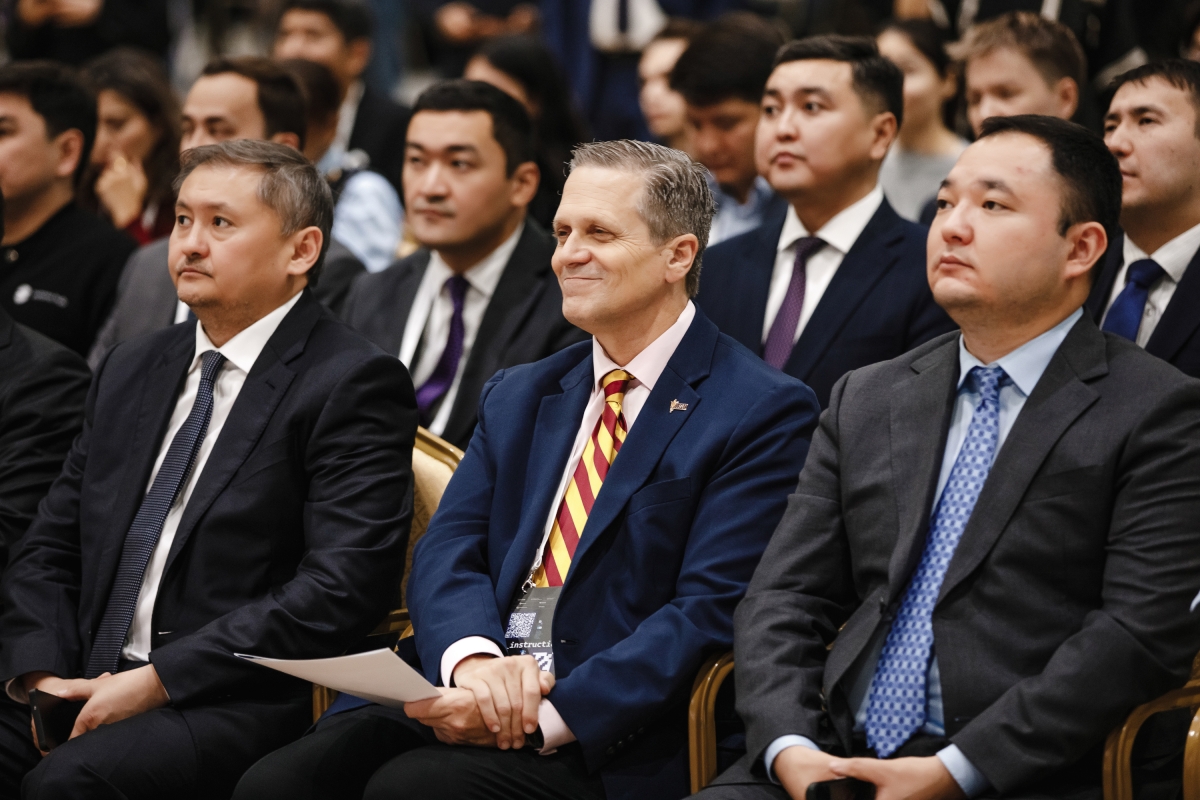 ASU and Kazakh Government Leadership sit in audience during Hackathon