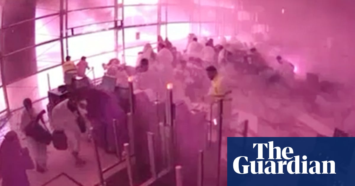 Saudi Arabia further suspends flights after latest deadly Houthi attack on airport Saudi Arabia further suspends flights after latest deadly Houthi attack on airport