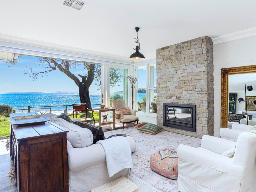 Former publican Susie Carleton lists ‘magical’ Bundeena getaway Former publican Susie Carleton lists ‘magical’ Bundeena getaway